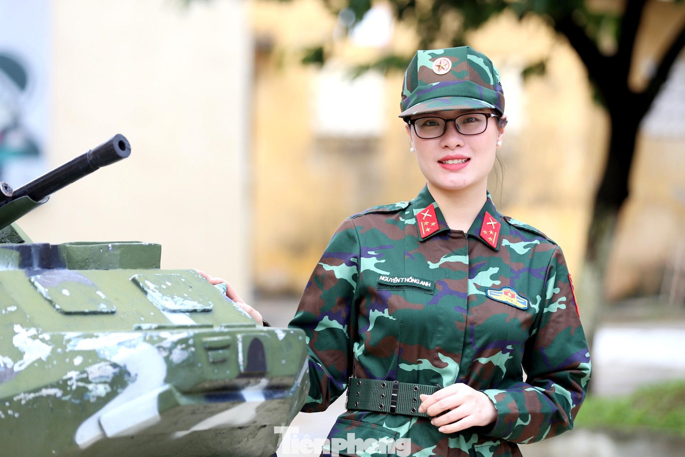 Thượng úy Nguyễn Thị Hồng Anh