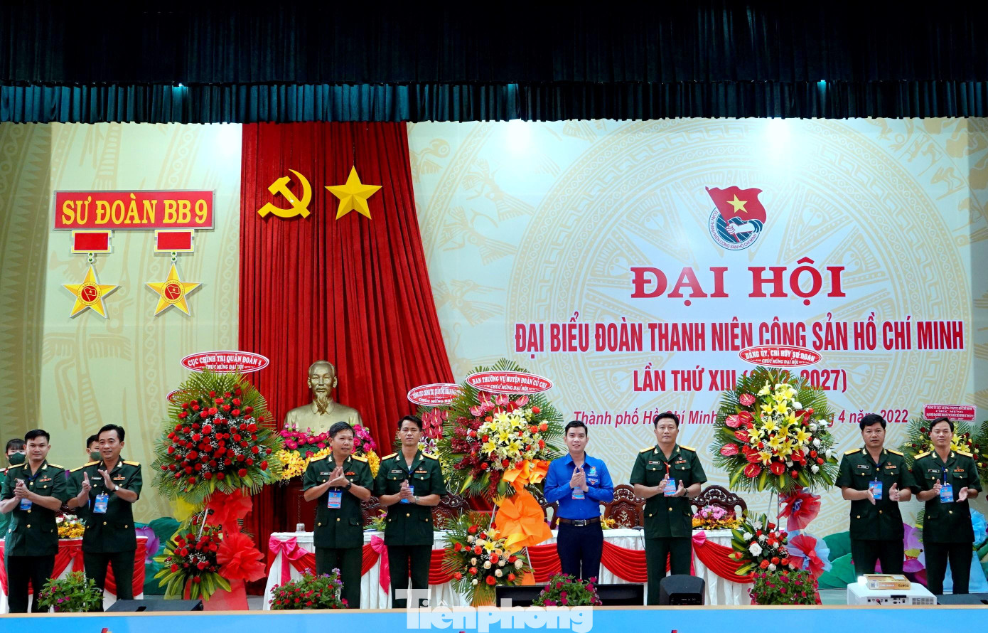 Lãnh đạo các cơ quan, đơn vị chúc mừng đại hội Lãnh đạo các cơ quan, đơn vị chúc mừng đại hội