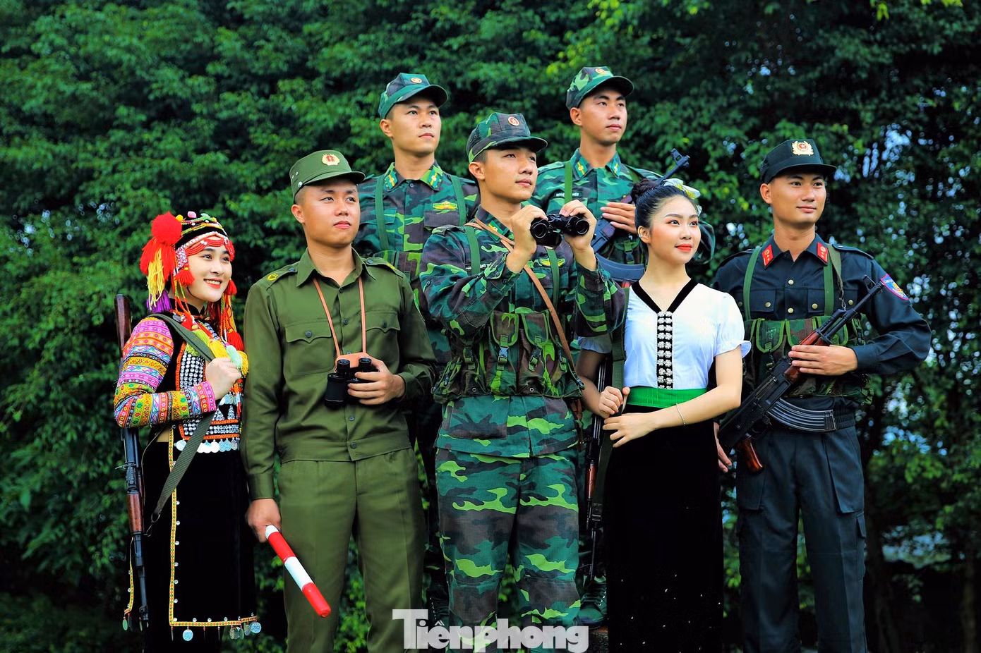Cùng với đó, công tác phối hợp với các tổ chức Đoàn kết nghĩa, tổ chức Đoàn đứng chân trên địa bàn được đẩy mạnh, các hoạt động hướng về biên giới, hải đảo được tiến hành thường xuyên, góp phần xây dựng nền Biên phòng toàn dân vững mạnh, thực hiện thắng lợi nhiệm vụ bảo vệ chủ quyền lãnh thổ, an ninh biên giới quốc gia.