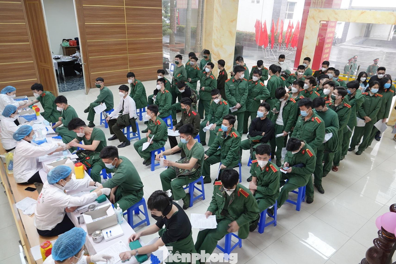 Đông đảo ĐVTN Học viện Quân y đăng ký tham gia hiến máu, sáng 19/2 Đông đảo ĐVTN Học viện Quân y đăng ký tham gia hiến máu, sáng 19/2