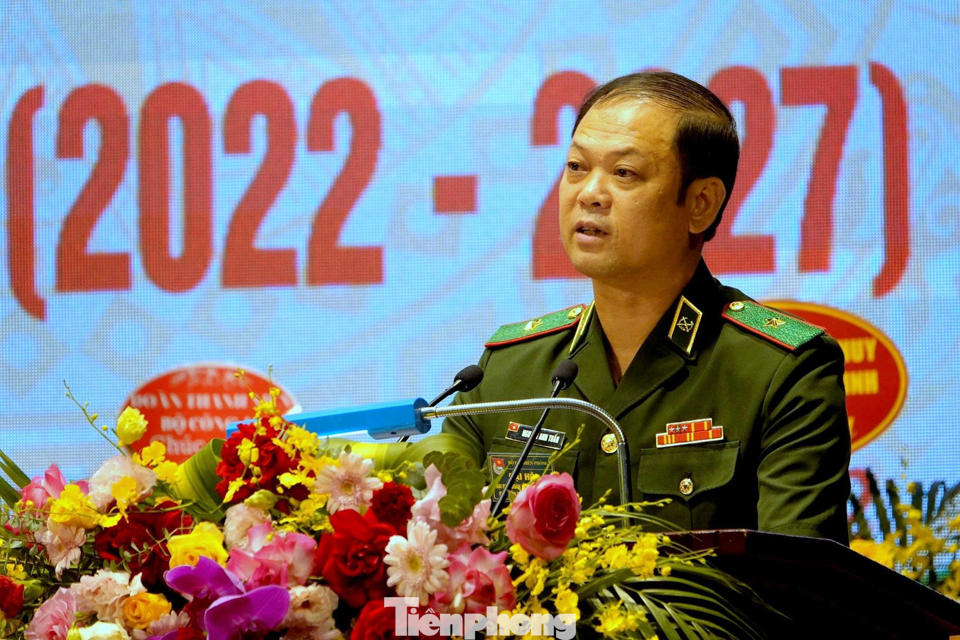 Phát biểu chỉ đạo ĐH, Thiếu tướng Nguyễn Anh Tuấn - Bí thư Đảng ủy, Chính ủy BĐBP khẳng định: 5 năm qua, nhiều hoạt động của tuổi trẻ BĐBP đã thể hiện tính đột phá, được ghi nhận, đánh giá cao như chương trình “Nâng bước em tới trường - Con nuôi Đồn Biên phòng”, “Hãy làm sạch biển”, “Hũ gạo tình thương”, “Ánh điện vùng biên”… Tổ chức Đoàn các cấp được xây dựng vững mạnh, thực sự là nơi quy tụ, học tập, rèn luyện, cống hiến và trưởng thành của ĐVTN. Ảnh: Nguyễn Minh