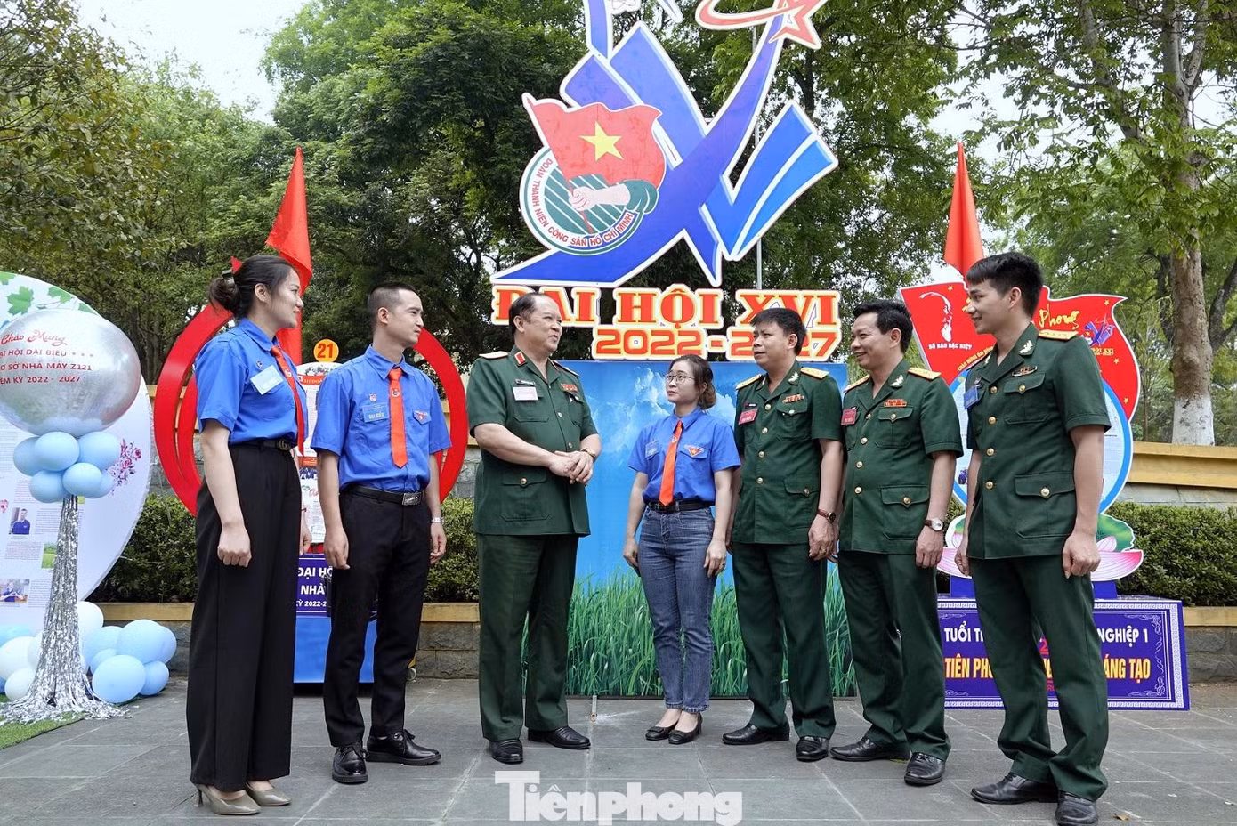 Lãnh đạo Tổng cục CNQP và Ban Thanh niên Quân đội trao đổi với các đại biểu về dự đại hội Lãnh đạo Tổng cục CNQP và Ban Thanh niên Quân đội trao đổi với các đại biểu về dự đại hội