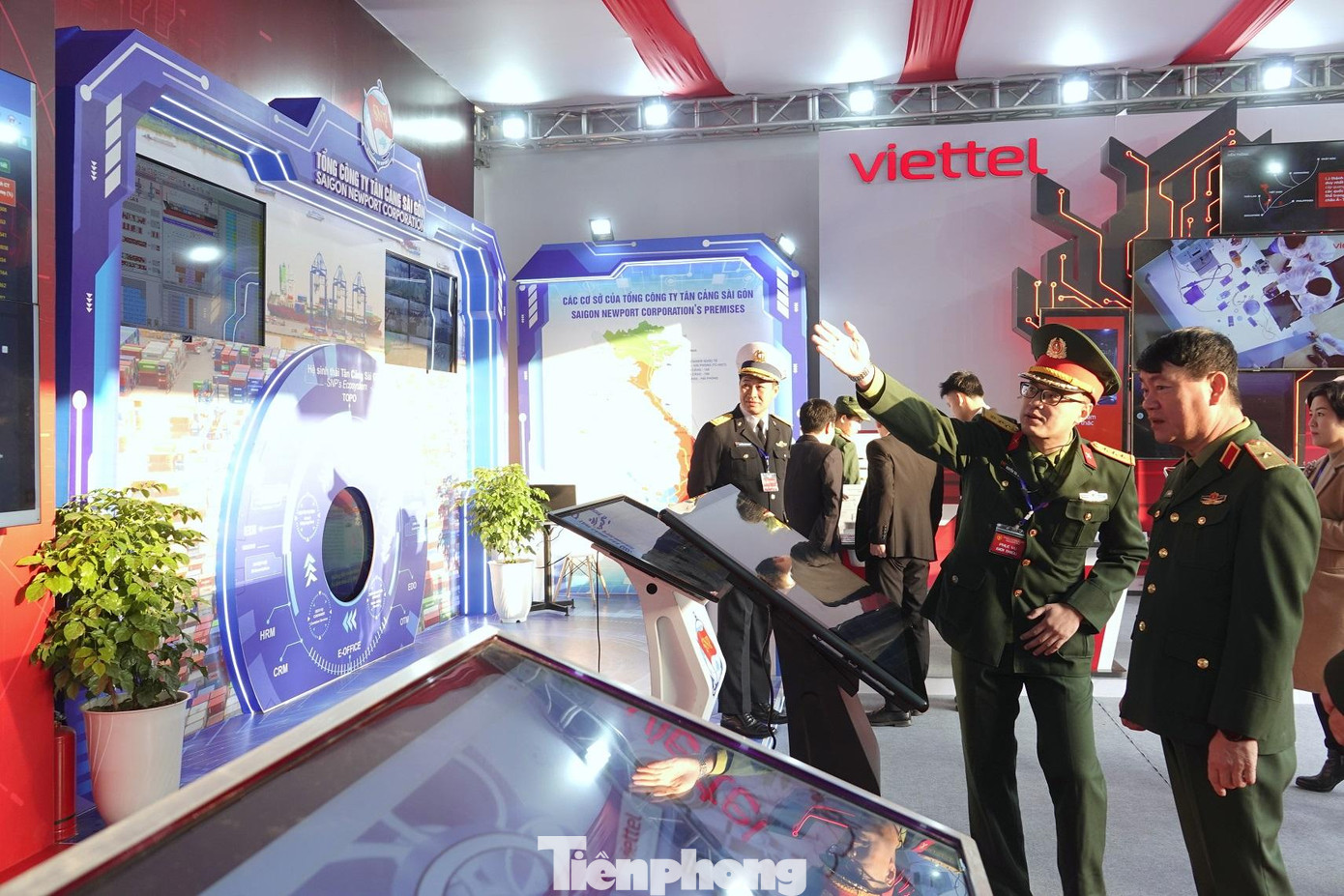 Một trong những nhiệm vụ được Quân ủy Trung ương, Bộ Quốc phòng xác định trong năm 2023 là đẩy mạnh cải cách hành chính, xây dựng Chính phủ điện tử và chuyển đổi số trong Bộ Quốc phòng.