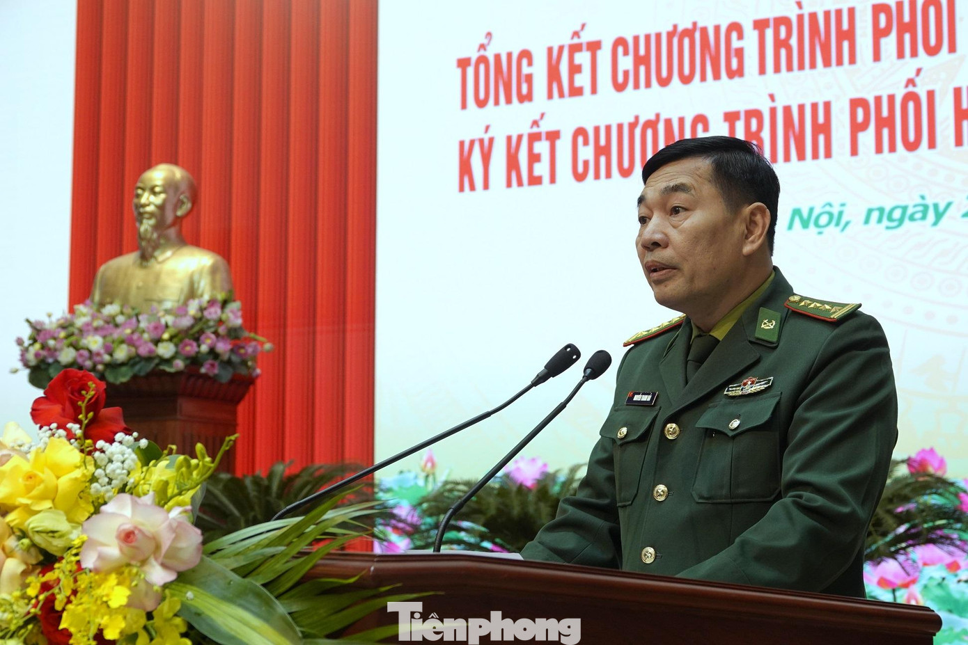 Đại tá Nguyễn Thanh Hải - Phó Chủ nhiệm Chính trị Bộ đội Biên phòng phát biểu tại hội nghị Đại tá Nguyễn Thanh Hải - Phó Chủ nhiệm Chính trị Bộ đội Biên phòng phát biểu tại hội nghị