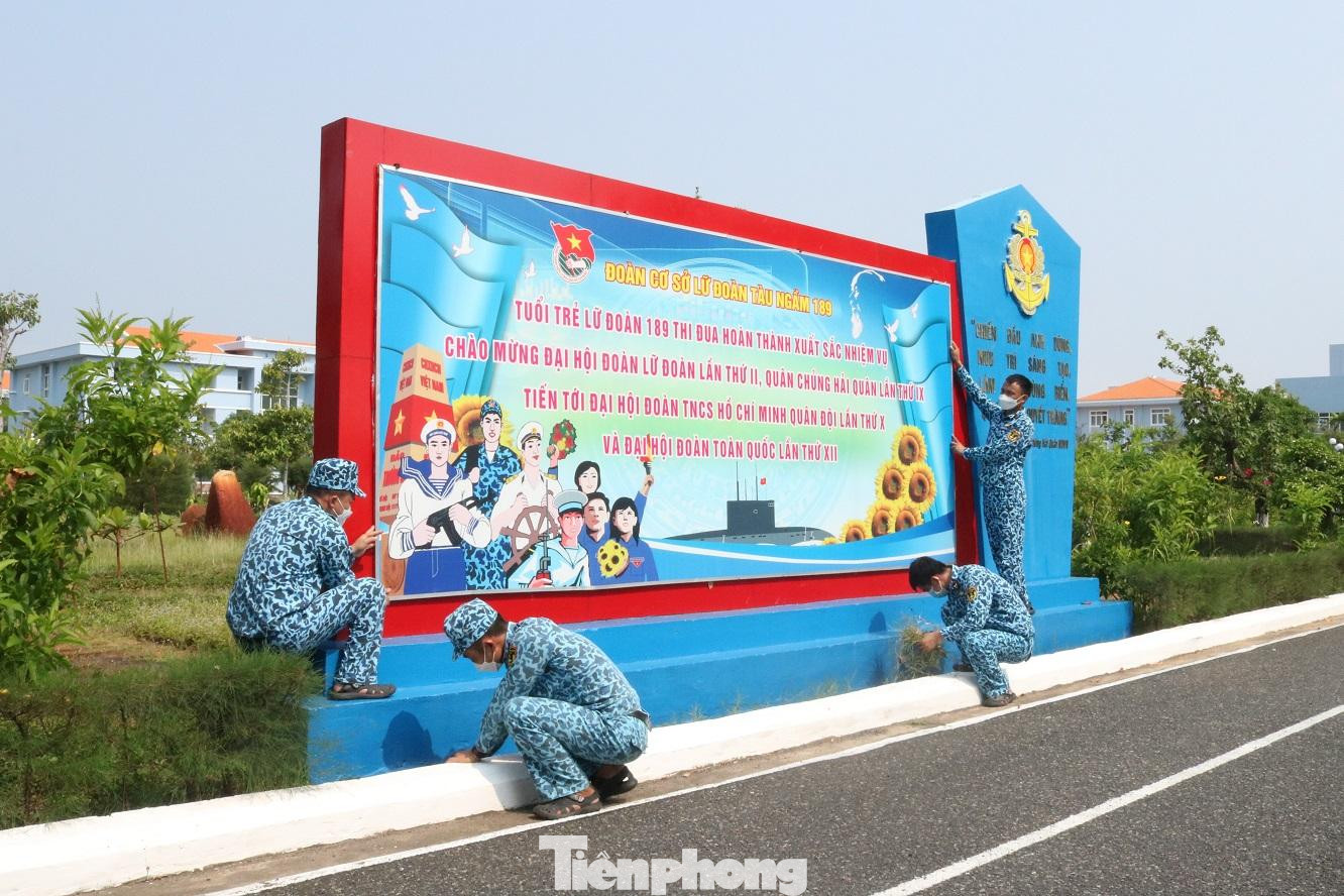 Đoàn viên Lữ đoàn tàu ngầm 189 xây dựng công trình thanh niên chào mừng đại hội Đoàn các cấp Đoàn viên Lữ đoàn tàu ngầm 189 xây dựng công trình thanh niên chào mừng đại hội Đoàn các cấp