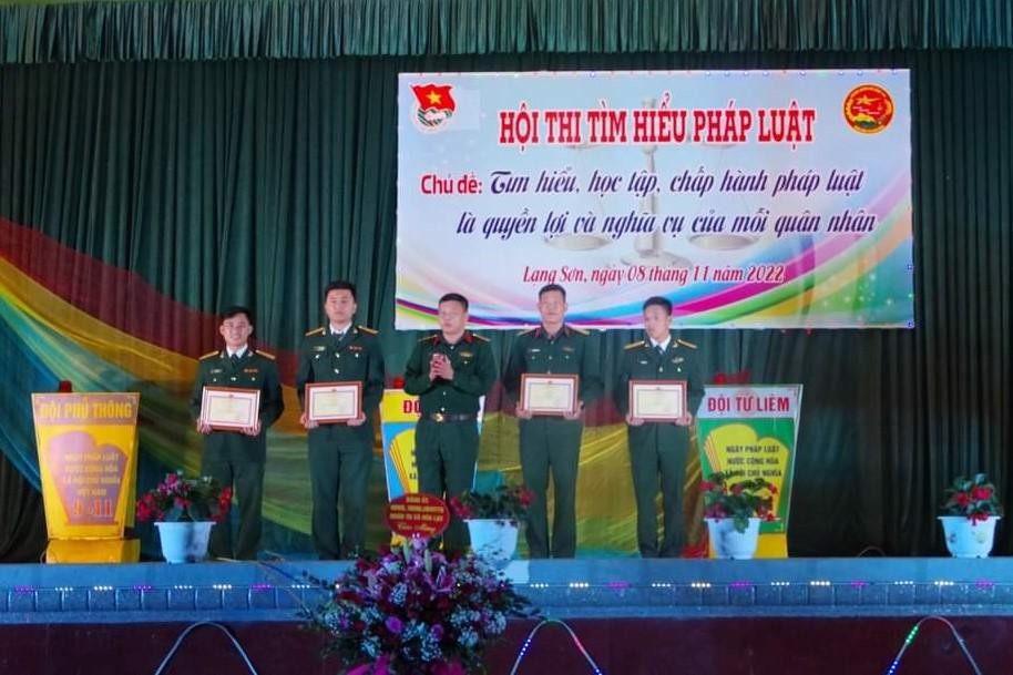 Kết thúc hội thi, Thượng tá Đào Duy Hà - Chính uỷ Trung đoàn 141 đã trao giải Nhất cho đội Phủ Thông; trao giải Nhì cho đội Hoài Ân; trao giải Ba cho hai đội 428 và đội Từ Liêm