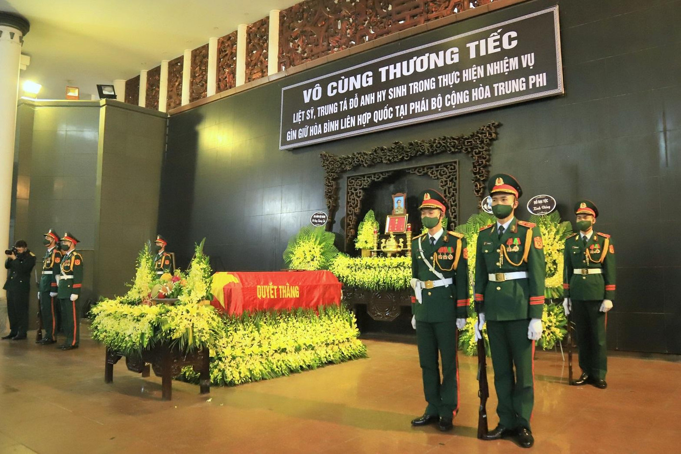 Lễ viếng và lễ truy điệu liệt sĩ, Trung tá Đỗ Anh được tổ chức trọng thể vào sáng 19/1 Lễ viếng và lễ truy điệu liệt sĩ, Trung tá Đỗ Anh được tổ chức trọng thể vào sáng 19/1