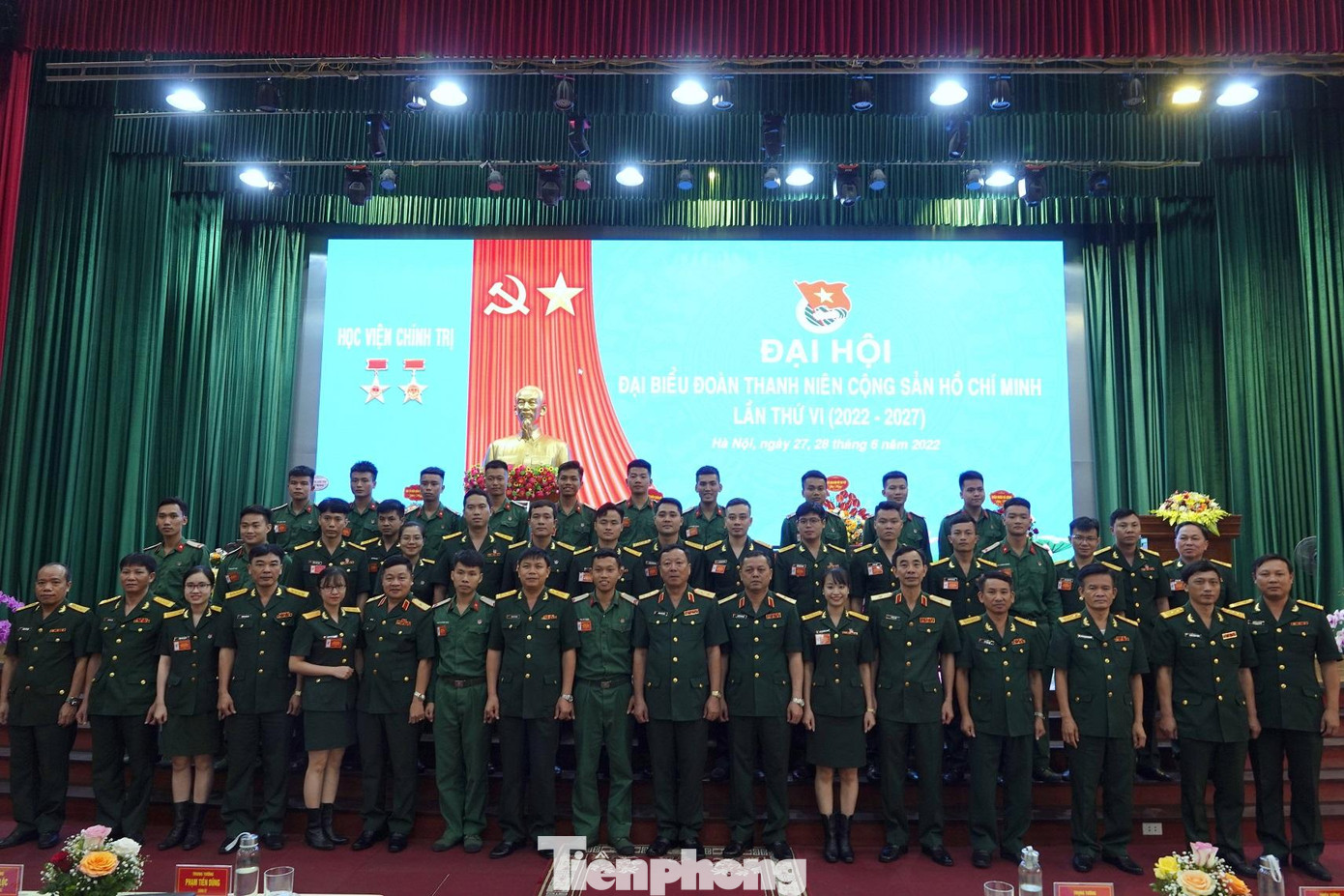 Lãnh đạo Học viện Chính trị, Ban Thanh niên Quân đội và các đại biểu về dự đại hội Lãnh đạo Học viện Chính trị, Ban Thanh niên Quân đội và các đại biểu về dự đại hội