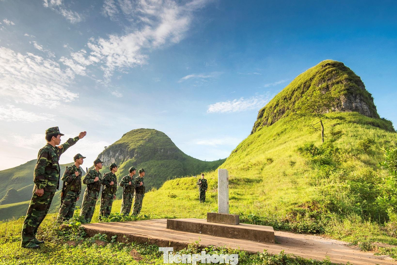 Nổi bật là ĐVTN các đơn vị đã phát huy tốt vai trò xung kích trong tuần tra, bảo vệ biên giới, vùng biển; phát hiện xử lý kịp thời các trường hợp vi phạm quy chế biên giới, xâm nhập trái phép bảo vệ an toàn đường biên, cột mốc.