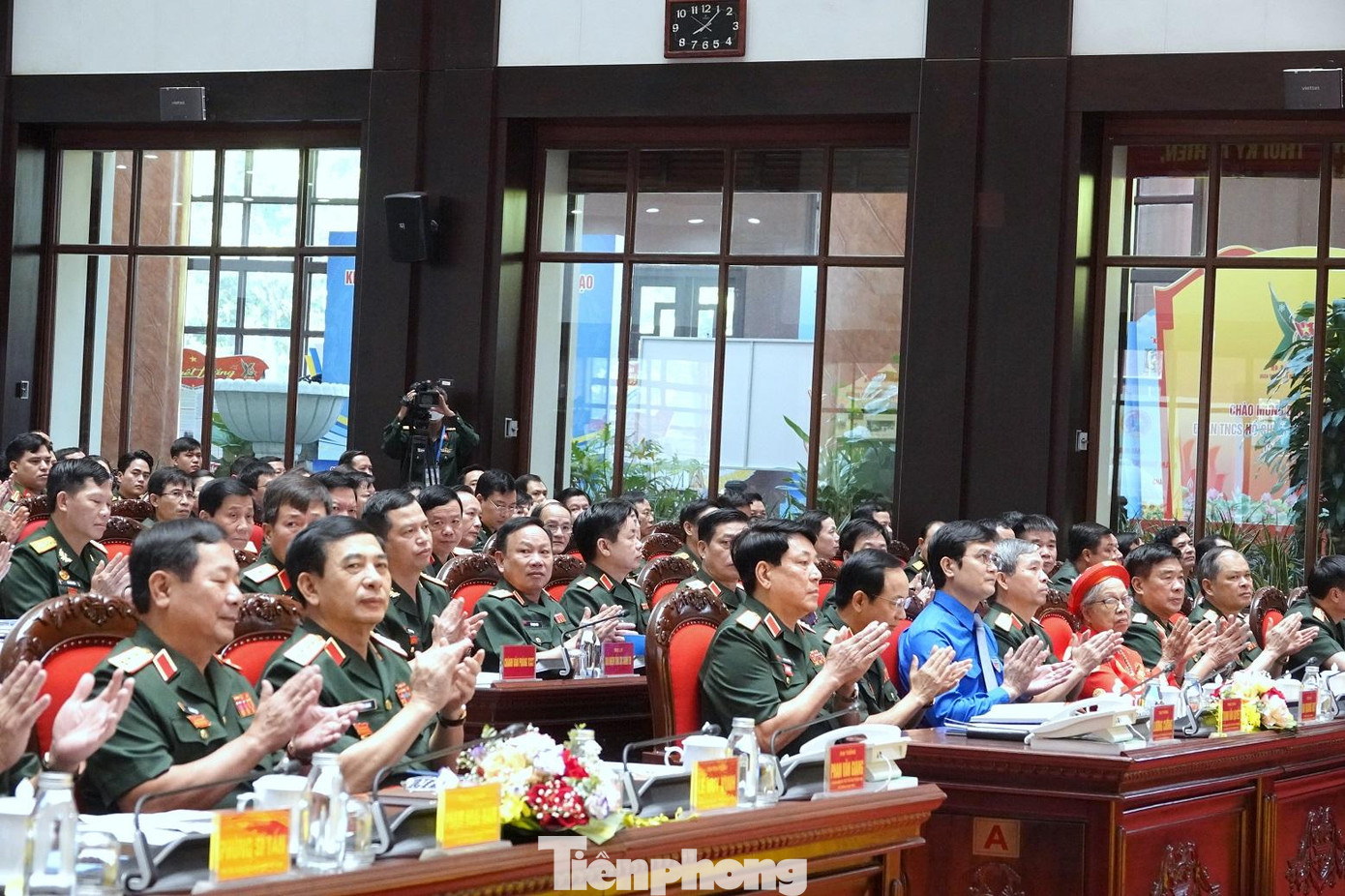 Đại biểu lãnh đạo và khách mời dự đại hội Đại biểu lãnh đạo và khách mời dự đại hội