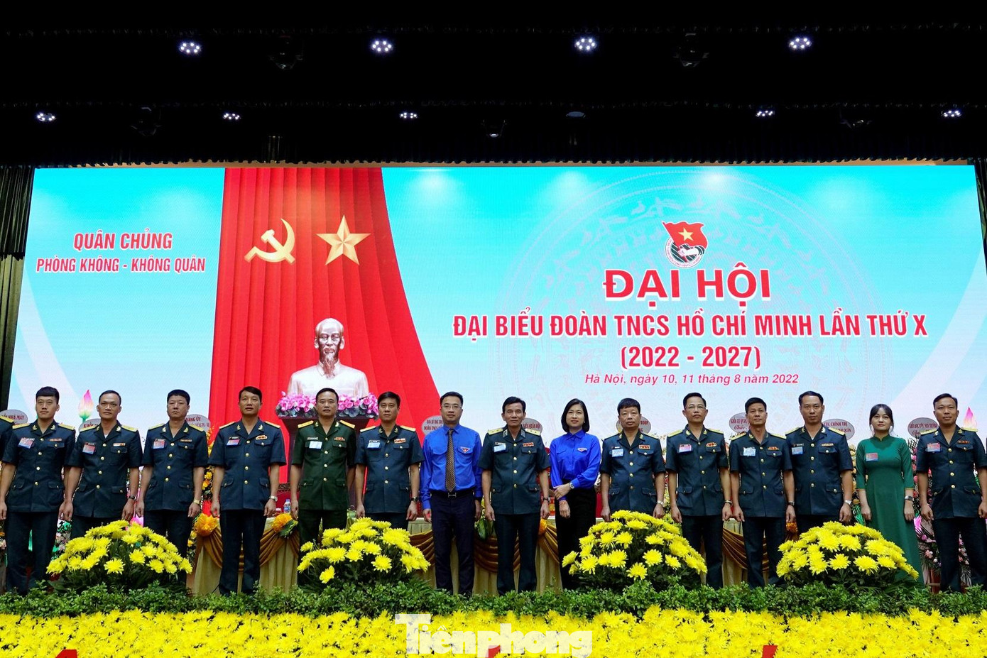 Lãnh đạo Trung ương Đoàn, Quân chủng PK-KQ, Ban Thanh niên Quân đội cùng các đại biểu về dự ĐH Lãnh đạo Trung ương Đoàn, Quân chủng PK-KQ, Ban Thanh niên Quân đội cùng các đại biểu về dự ĐH