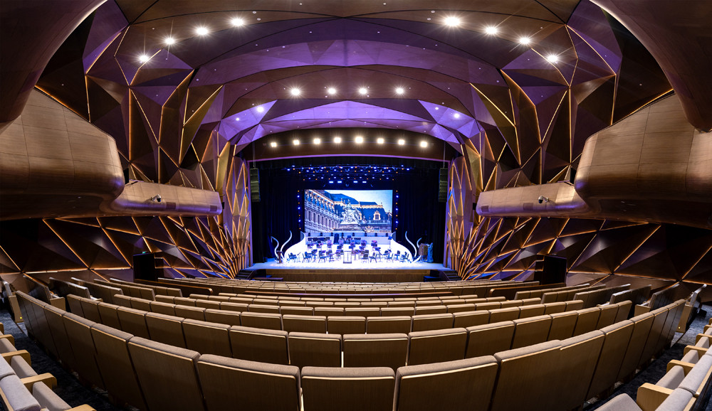 Những chủ nhân của giải thưởng VinFuture 2023 sẽ chính thức được xướng tên và vinh danh trên sân khấu tầm cỡ quốc tế mang đậm nét văn hóa Việt khi lấy cảm hứng từ hình ảnh bông lúa.