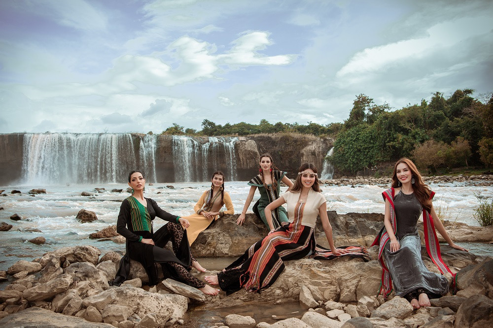 Thắng cảnh Dray-Nur, một trong những điểm đến đặc sắc với triết lý bảo tồn tự nhiên, tôn vinh vùng đất Buôn Ma Thuột, quê hương “hạt cà phê Robusta ngon nhất thế giới”. (Theo Discovery)