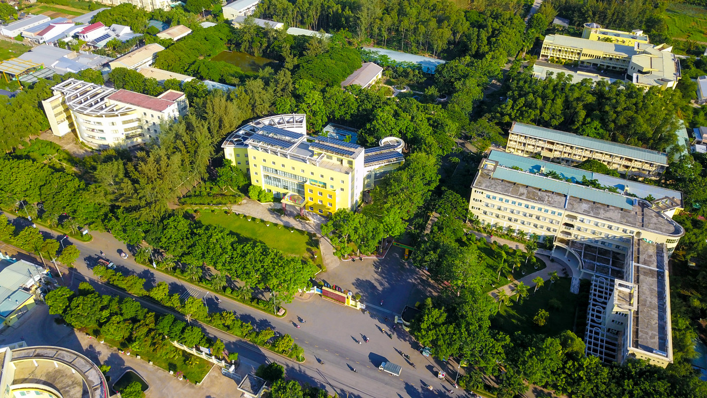 Đại học Trà Vinh tiếp tục giữ vững top 200 trường đại học Xanh, phát triển bền vững