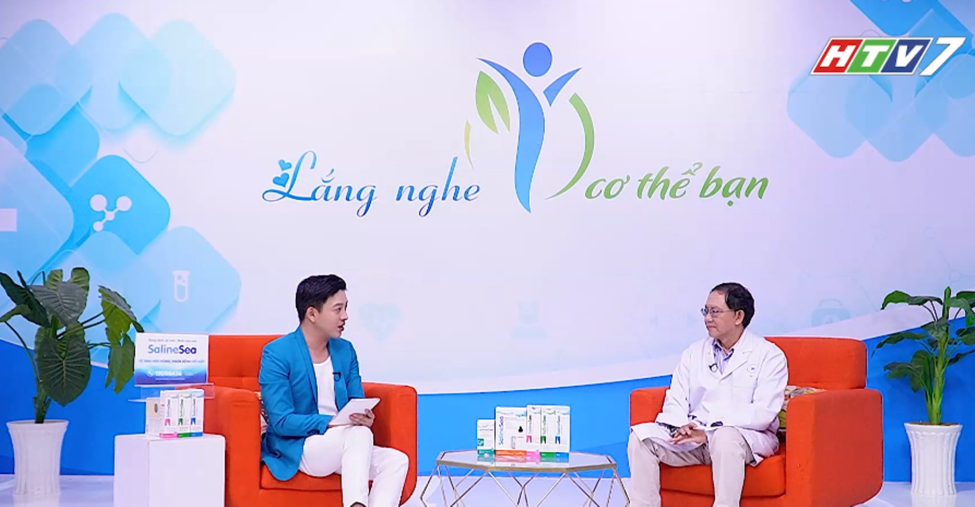 Chuyên gia chia sẻ về việc vệ sinh mũi bằng dung dịch nước muối Chuyên gia chia sẻ về việc vệ sinh mũi bằng dung dịch nước muối