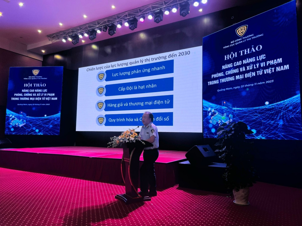 Tổng Cục trưởng Trần Hữu Linh chủ trì Hội nghị “Nâng cao năng lực phòng, chống và xử lý vi phạm trong Thương mại điện tử Việt Nam” cho hơn 200 cán bộ công chức QLTT Tổng Cục trưởng Trần Hữu Linh chủ trì Hội nghị “Nâng cao năng lực phòng, chống và xử lý vi phạm trong Thương mại điện tử Việt Nam” cho hơn 200 cán bộ công chức QLTT