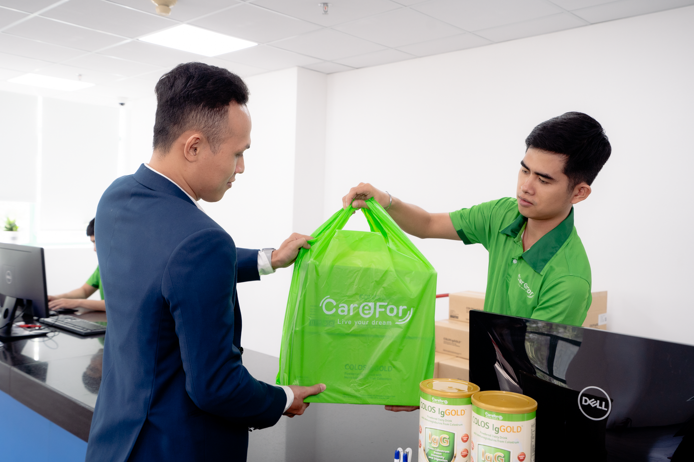 Đối tác kinh doanh Care For Việt Nam tích cực đón nhận sản phẩm mới. (Nguồn: Care For Việt Nam)