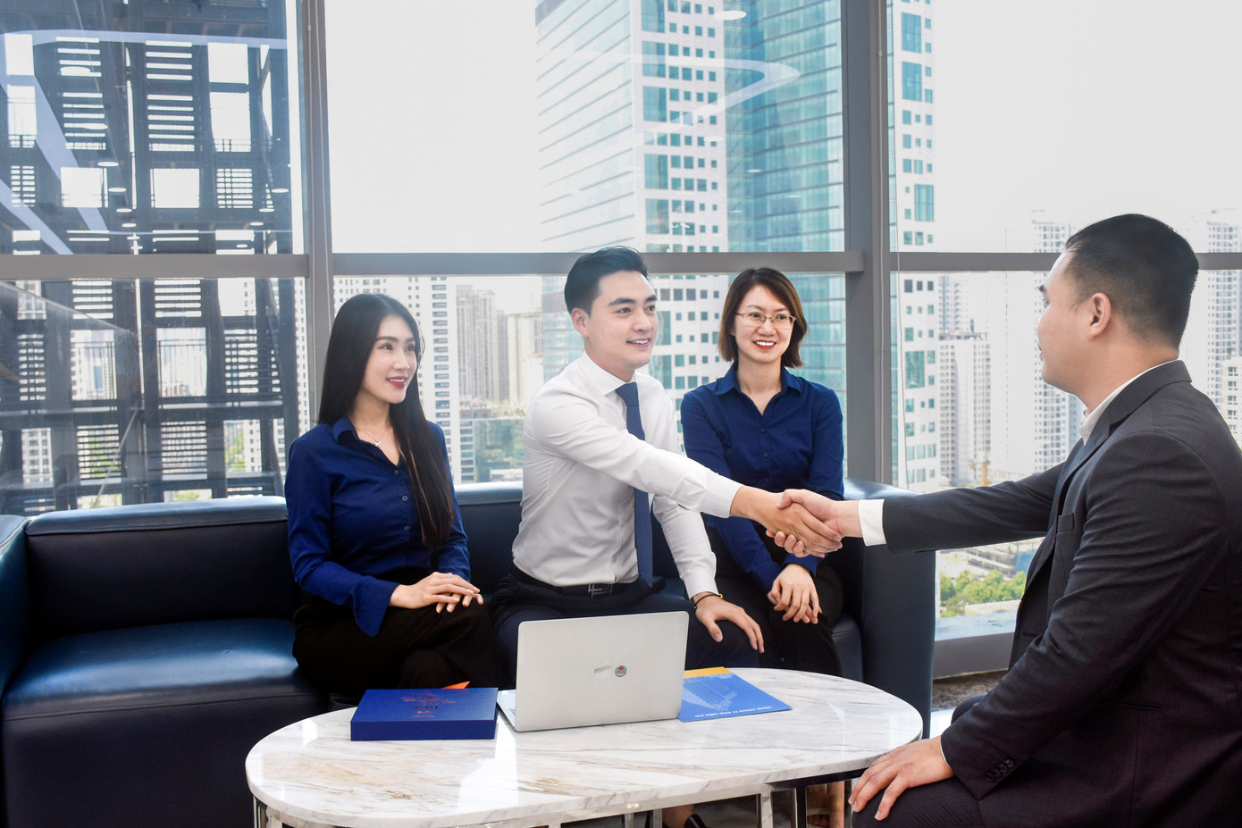 Bảo hiểm PVI có đội ngũ nhân sự được đào tạo bài bản, chuyên nghiệp