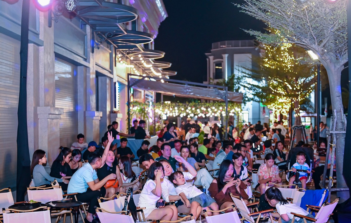 Thưởng thức hương vị bia thủ công tươi mát là trải nghiệm đặc sắc trong chương trình