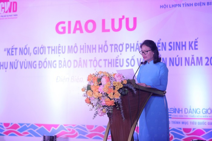 Bà Nguyễn Thúy Hiền, Phó Giám đốc Trung tâm Phụ nữ và Phát triển phát biểu khai mạc