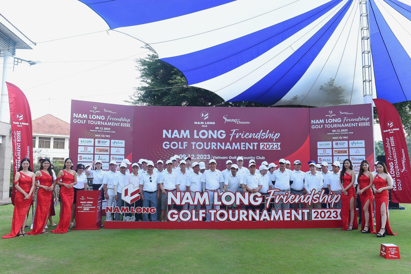 Giải golf “Nam Long Friendship Golf Tournament 2023” được tổ chức với sự tham dự của các mạnh thường quân cá nhân và đơn vị đồng hành