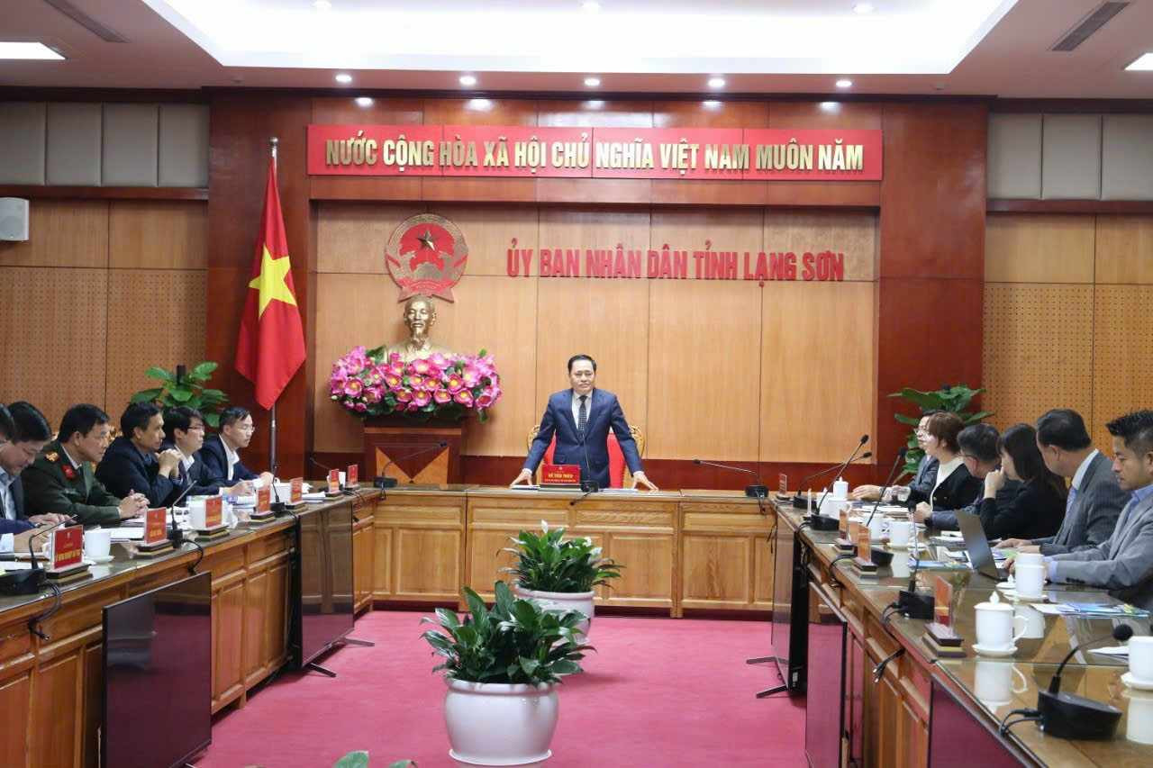 Lãnh đạo UBND tỉnh Lạng Sơn đón tiếp, làm việc với Công ty CP Tập đoàn Gia Định và Hàn Quốc .Ảnh: Duy Chiến Lãnh đạo UBND tỉnh Lạng Sơn đón tiếp, làm việc với Công ty CP Tập đoàn Gia Định và Hàn Quốc .Ảnh: Duy Chiến