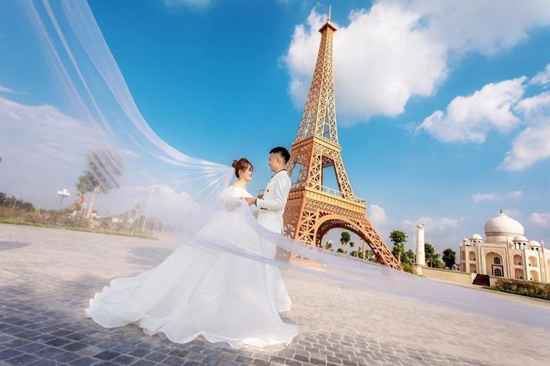 Công viên kỳ quan thế giới đang trở thành "toạ độ sống áo" cho giới trẻ và là điểm chụp ảnh cưới của các cặp đôi Công viên kỳ quan thế giới đang trở thành "toạ độ sống áo" cho giới trẻ và là điểm chụp ảnh cưới của các cặp đôi