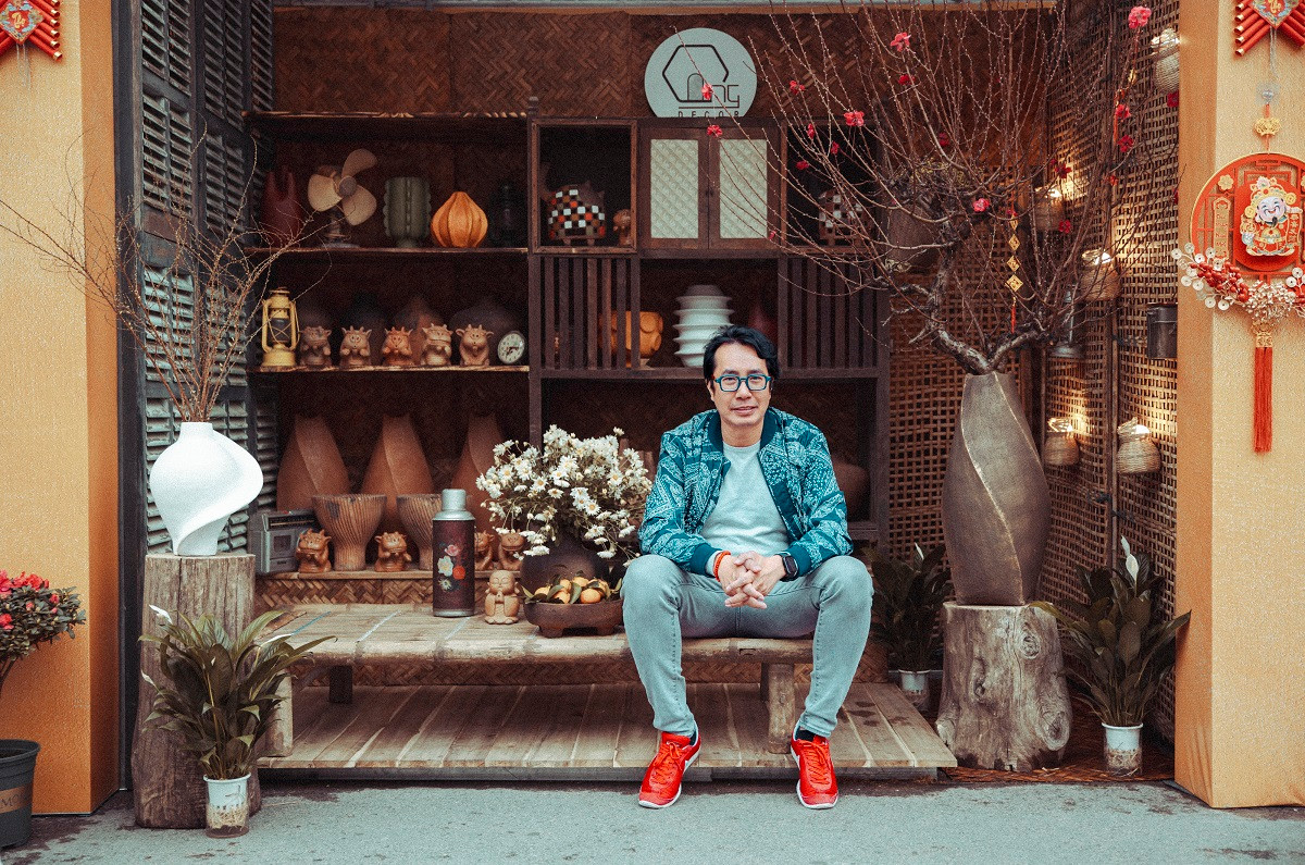 Góc Gốm, chạn bát gỗ truyền thống tái hiện vẻ đẹp Tết cổ truyền đặc sắc của người Việt