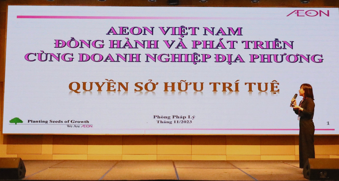 Tới tham gia buổi đào tạo, các nhà cung cấp còn được bổ sung thông tin về các quy định pháp luật liên quan như nhãn hiệu, vấn đề bản quyền... Tới tham gia buổi đào tạo, các nhà cung cấp còn được bổ sung thông tin về các quy định pháp luật liên quan như nhãn hiệu, vấn đề bản quyền...