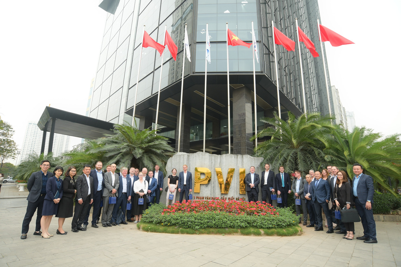 Bảo hiểm PVI làm việc với các công ty tái bảo hiểm quốc tế