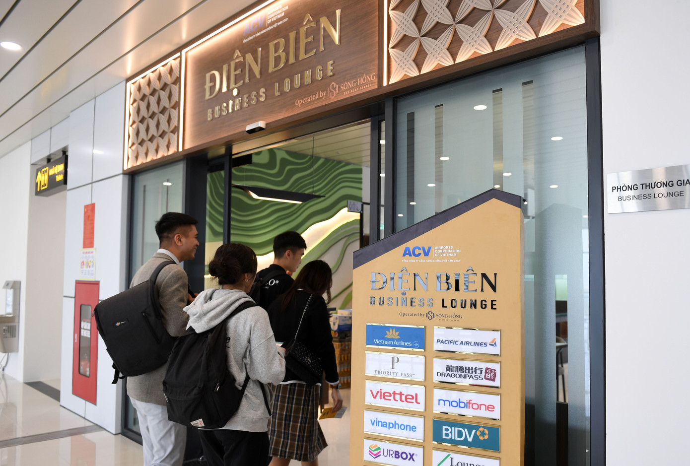 Phòng chờ Thương gia hiện đại tại tầng 2 nhà ga