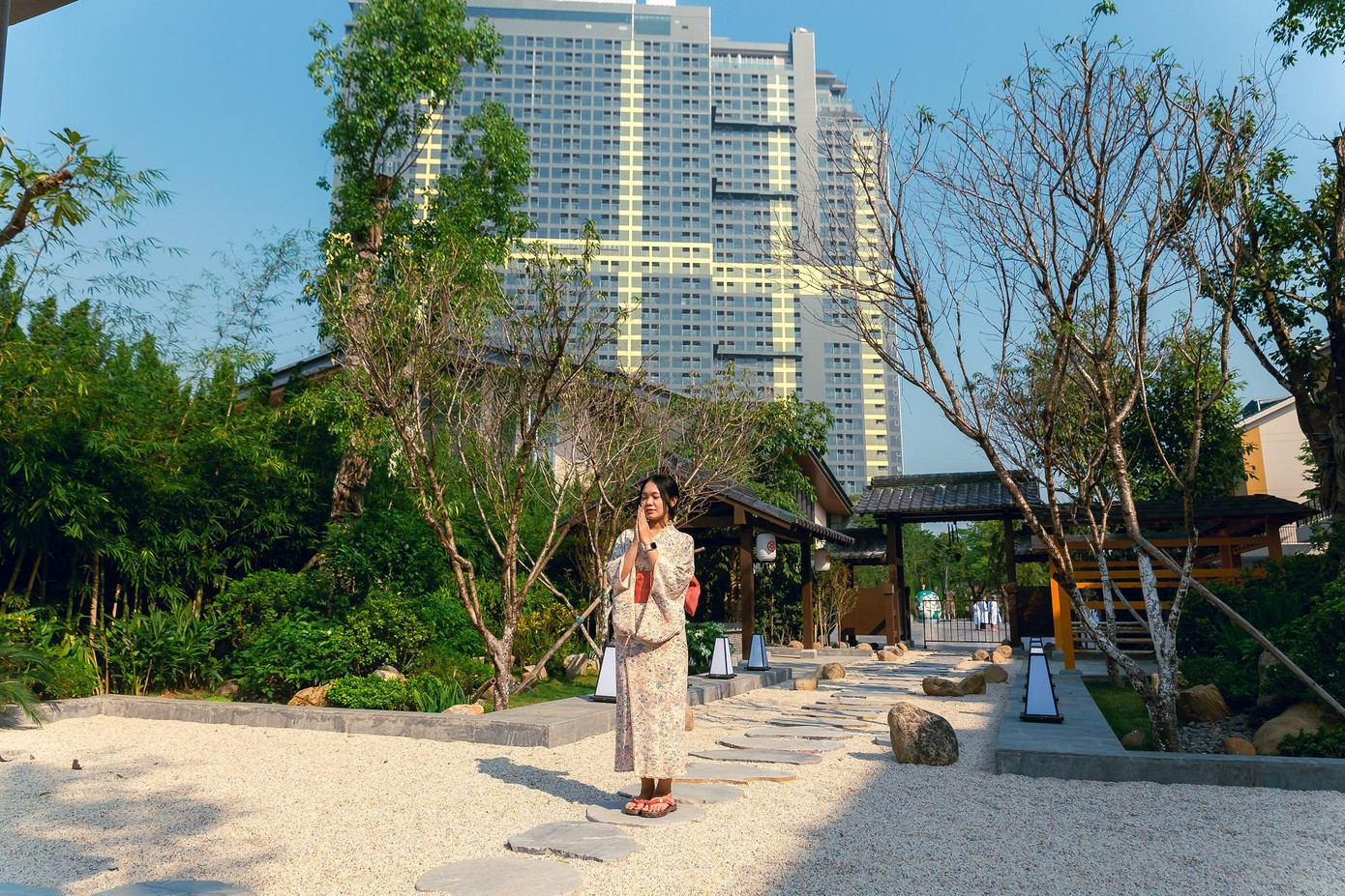 Ghé thăm ngôi chùa, bạn có thể cầu cho mình những điều mong ước sớm trở thành hiện thực. Ghé thăm ngôi chùa, bạn có thể cầu cho mình những điều mong ước sớm trở thành hiện thực.