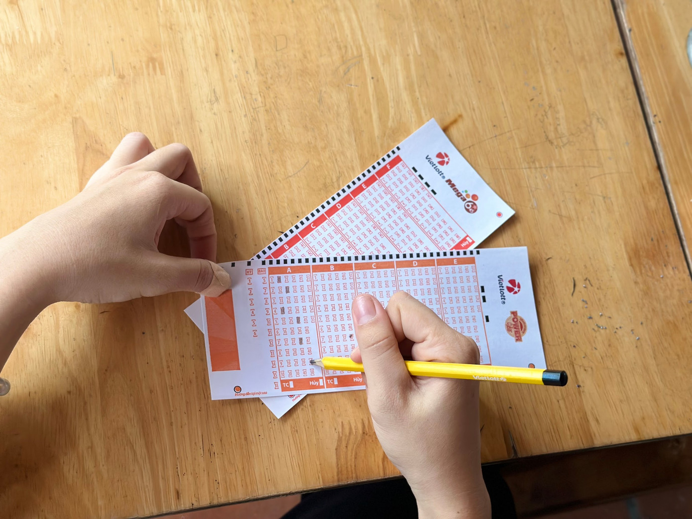 Mega 6/45 và Power 6/55 đều là những sản phẩm thu hút lượng lớn người chơi tham gia. (Nguồn: Vietlott) Mega 6/45 và Power 6/55 đều là những sản phẩm thu hút lượng lớn người chơi tham gia. (Nguồn: Vietlott)