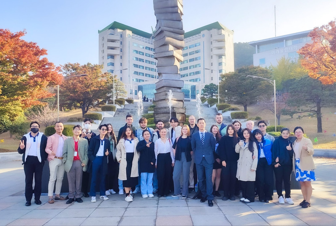 Sinh viên UEF thường xuyên tham gia các chương trình học tập quốc tế