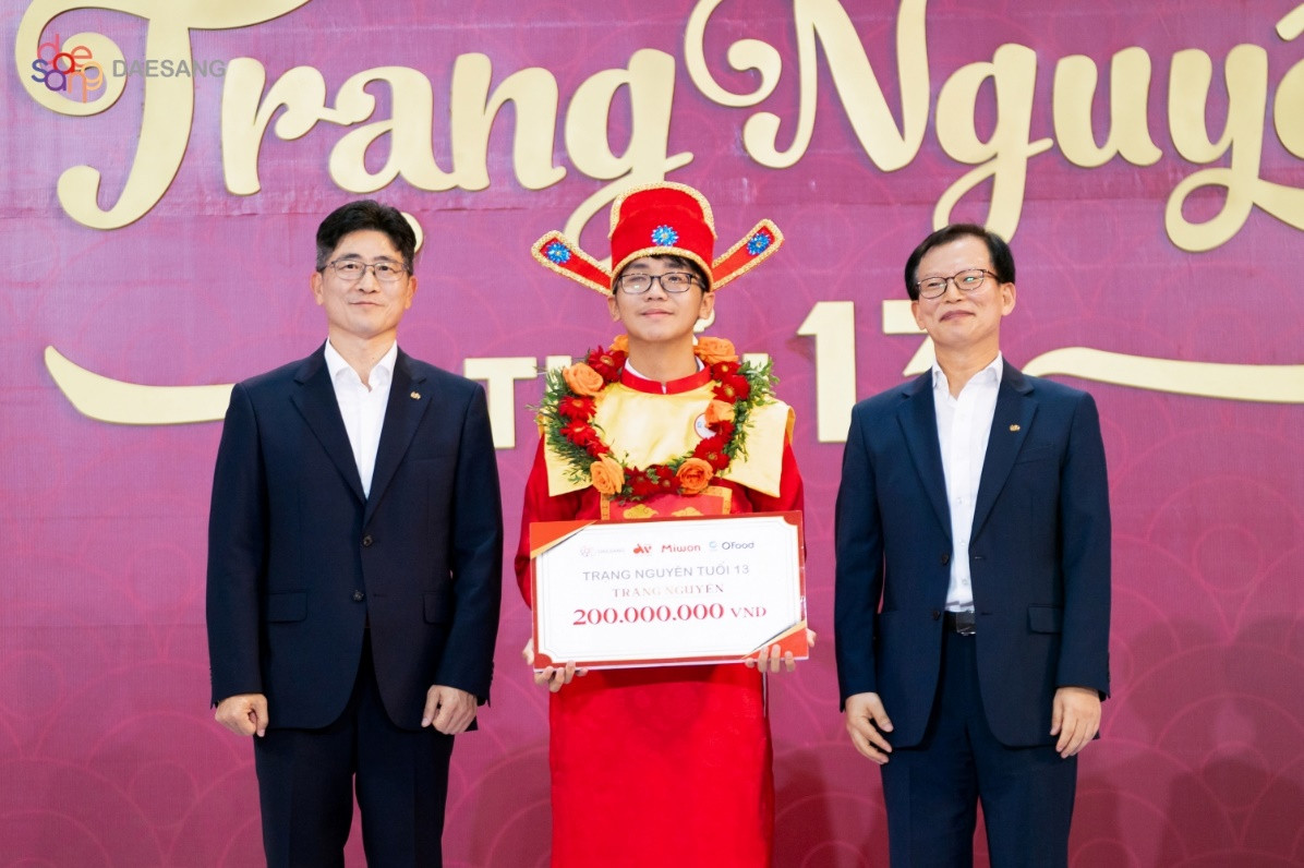 Thí sinh Phan Tuấn Tú, lớp 8A8 Trường THCS Trần Quốc Toản, Quảng Ninh trở thành Trạng Nguyên của chương trình năm nay