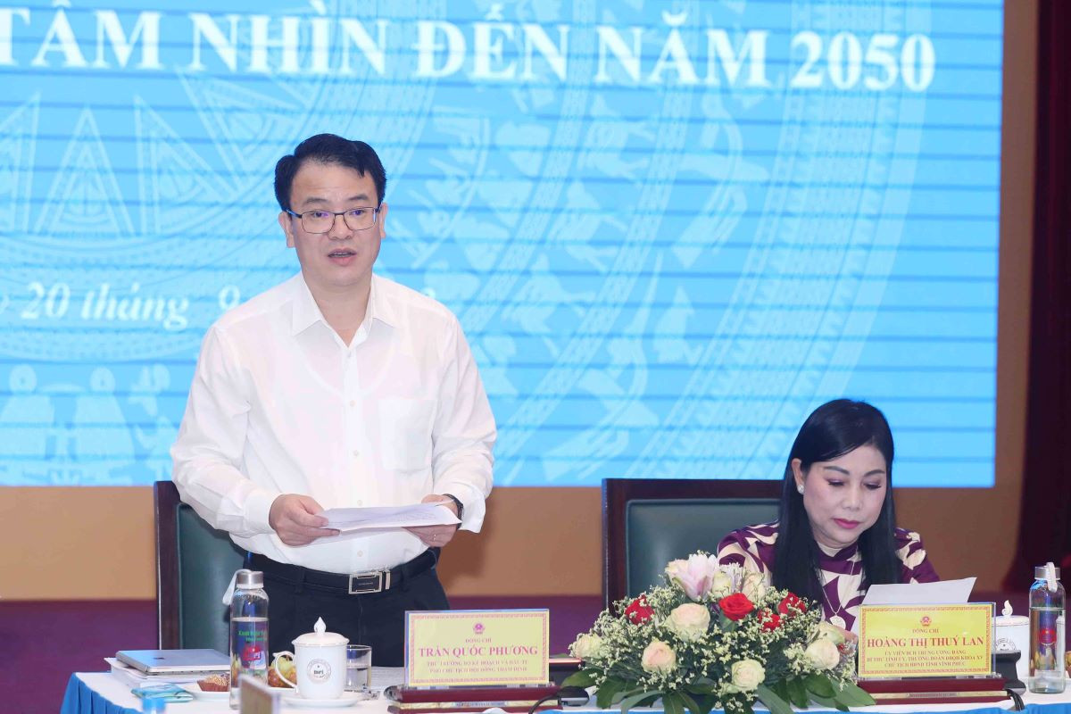 Thứ trưởng Bộ Kế hoạch và Đầu tư Trần Quốc Phương phát biểu kết luận Hội nghị. Thứ trưởng Bộ Kế hoạch và Đầu tư Trần Quốc Phương phát biểu kết luận Hội nghị.