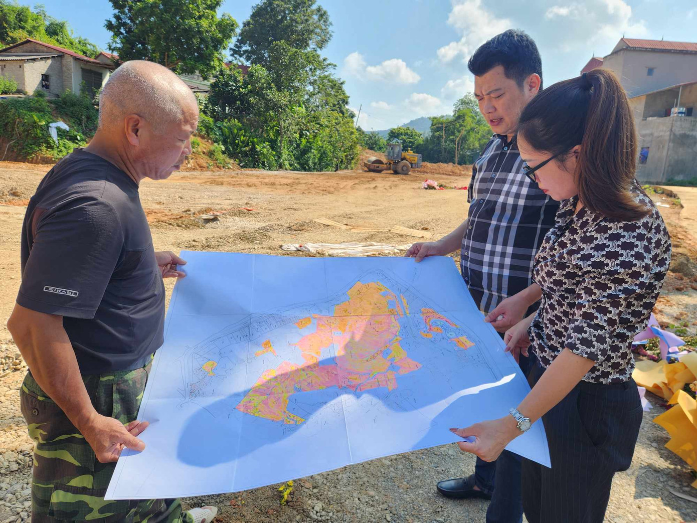 Các dự án được người dân quan tâm, đồng hành với nhà đầu tư .Ảnh: Duy Chiến Các dự án được người dân quan tâm, đồng hành với nhà đầu tư .Ảnh: Duy Chiến