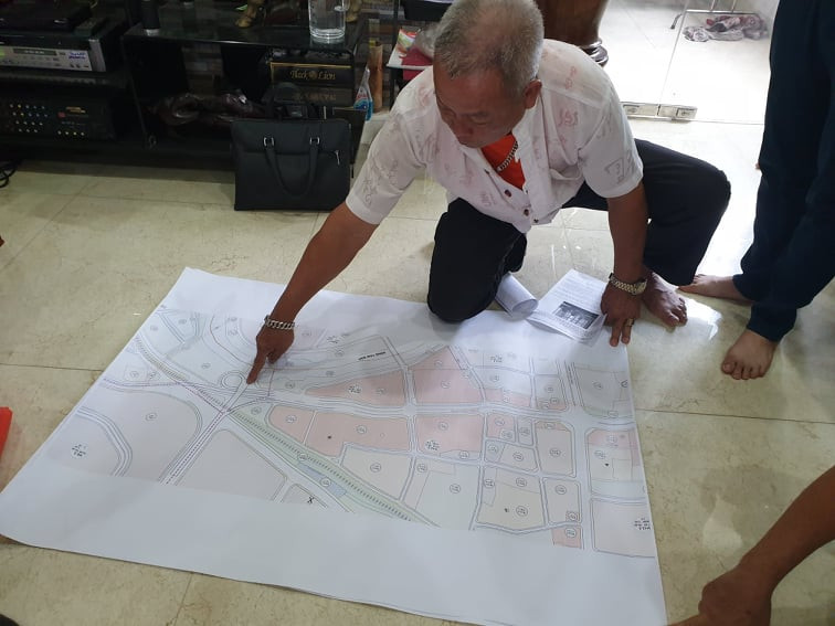  Dân 'khóc ròng' việc thu hồi 'đất vàng' giá 0 đồng ảnh 2