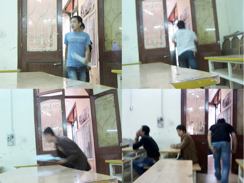 Cảnh đi ra đi vào ngay giữa giờ học trong một lớp đại học dân lập. Cảnh đi ra đi vào ngay giữa giờ học trong một lớp đại học dân lập