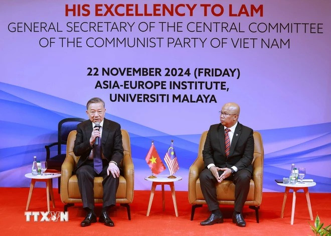 Tổng Bí thư Tô Lâm phát biểu tại Đại học Quốc gia Malaya. (Ảnh: Thống Nhất/TTXVN) Tổng Bí thư Tô Lâm phát biểu tại Đại học Quốc gia Malaya. (Ảnh: Thống Nhất/TTXVN)