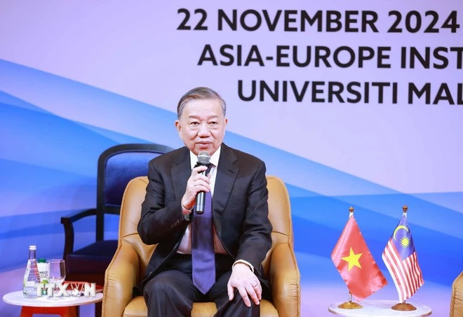 Tổng Bí thư Tô Lâm phát biểu tại Đại học Quốc gia Malaya. (Ảnh: Thống Nhất/TTXVN) Tổng Bí thư Tô Lâm phát biểu tại Đại học Quốc gia Malaya. (Ảnh: Thống Nhất/TTXVN)