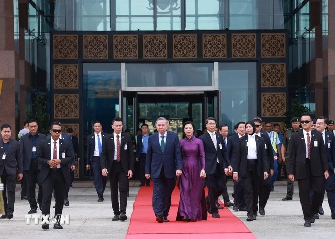 Lễ tiễn Tổng Bí thư Tô Lâm và Phu nhân tại Sân bay quốc tế Kuala Lumpur, Malaysia. (Ảnh: Thống Nhất/TTXVN)