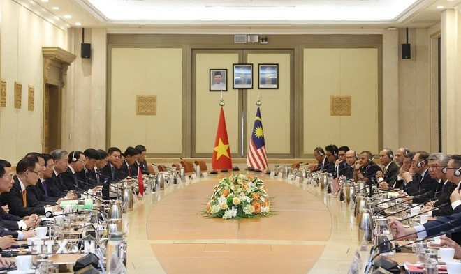 Tổng Bí thư Tô Lâm và Thủ tướng Malaysia Anwar Ibrahim hội đàm chính thức. (Ảnh: Thống Nhất/TTXVN)