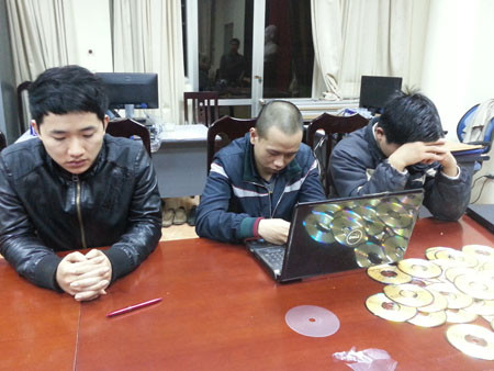 Từ trái qua: Toàn, Sơn, Hữu tại cơ quan điều tra