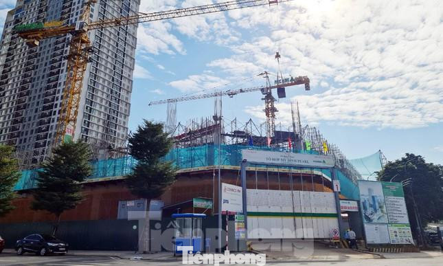 Khối văn phòng (ký hiệu số 2) dự án Tổ hợp Mỹ Đình Pearl điều chỉnh nâng tầng cao từ 28 tầng lên thành 38 tầng; đồng thời điều chỉnh chức năng từ “Văn phòng” sang thành “Thương mại dịch vụ, văn phòng kết hợp căn hộ”.