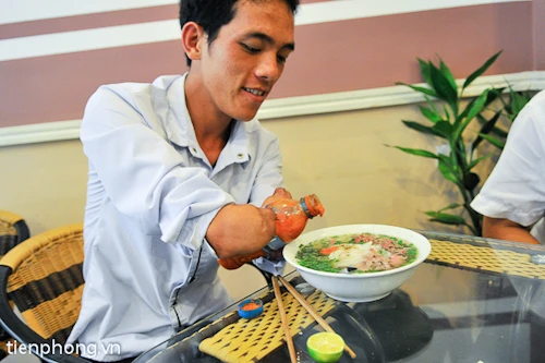 Cậu cũng rất thích phở Hà Nội