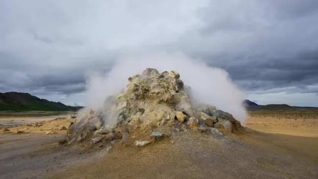 Việc tìm thấy các kho dự trữ hydro trong lớp vỏ Trái đất có thể giúp đẩy nhanh quá trình chuyển đổi năng lượng từ nhiên liệu hóa thạch. (Ảnh: Simon Dux qua Alamy)