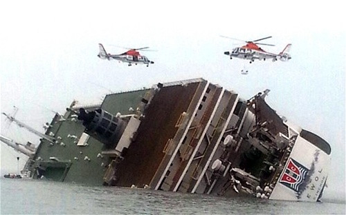 Công bố đoạn đối thoại cấp cứu của phà Sewol ảnh 1