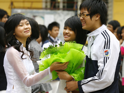 Giáo viên phải nắm bắt được tâm lý của học trò, qua đó quan tâm hơn đến giáo dục nhân cách