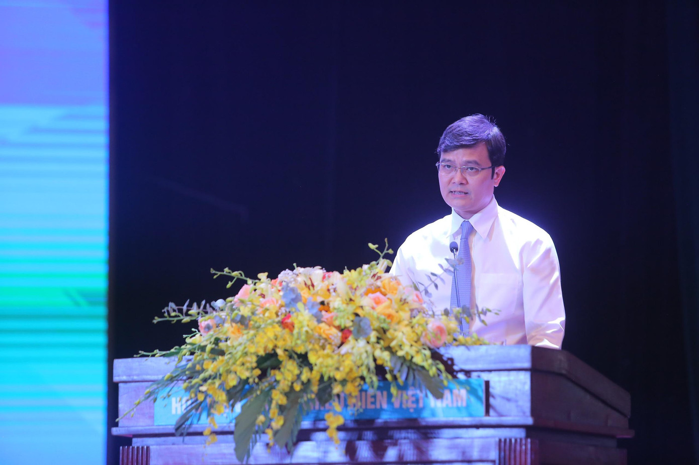 Anh Bùi Quang Huy - Ủy viên dự khuyết T.Ư Đảng, Bí thư thường trực T.Ư Đoàn, Phó Bí thư Đảng ủy T.Ư Đoàn phát biểu chỉ đạo tại Đại hội. Anh Bùi Quang Huy - Ủy viên dự khuyết T.Ư Đảng, Bí thư thường trực T.Ư Đoàn, Phó Bí thư Đảng ủy T.Ư Đoàn phát biểu chỉ đạo tại Đại hội.